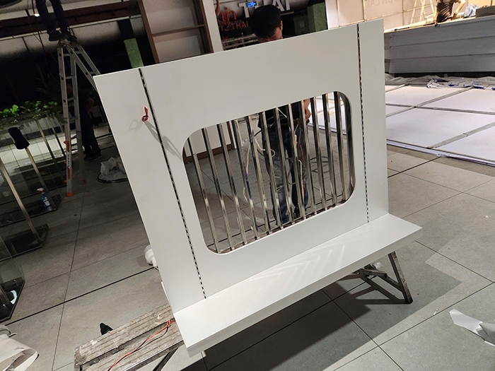 Thi công phim dán nội thất